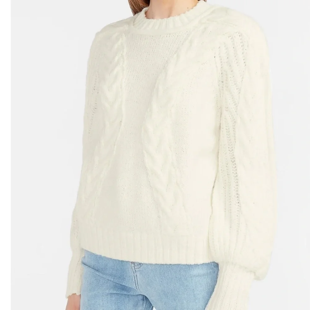 Express Chunky Crew Neck Cable Knit Sweater Gray S